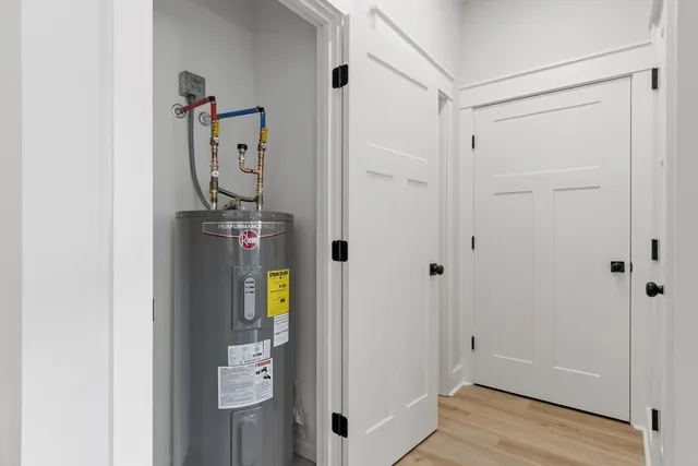 $2,150 | 843 Main Street, Unit 102, Clinton, MA 01510