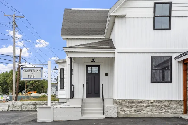 $2,150 | 843 Main Street, Unit 102, Clinton, MA 01510