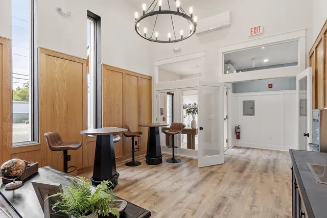 $2,150 | 843 Main Street, Unit 102, Clinton, MA 01510