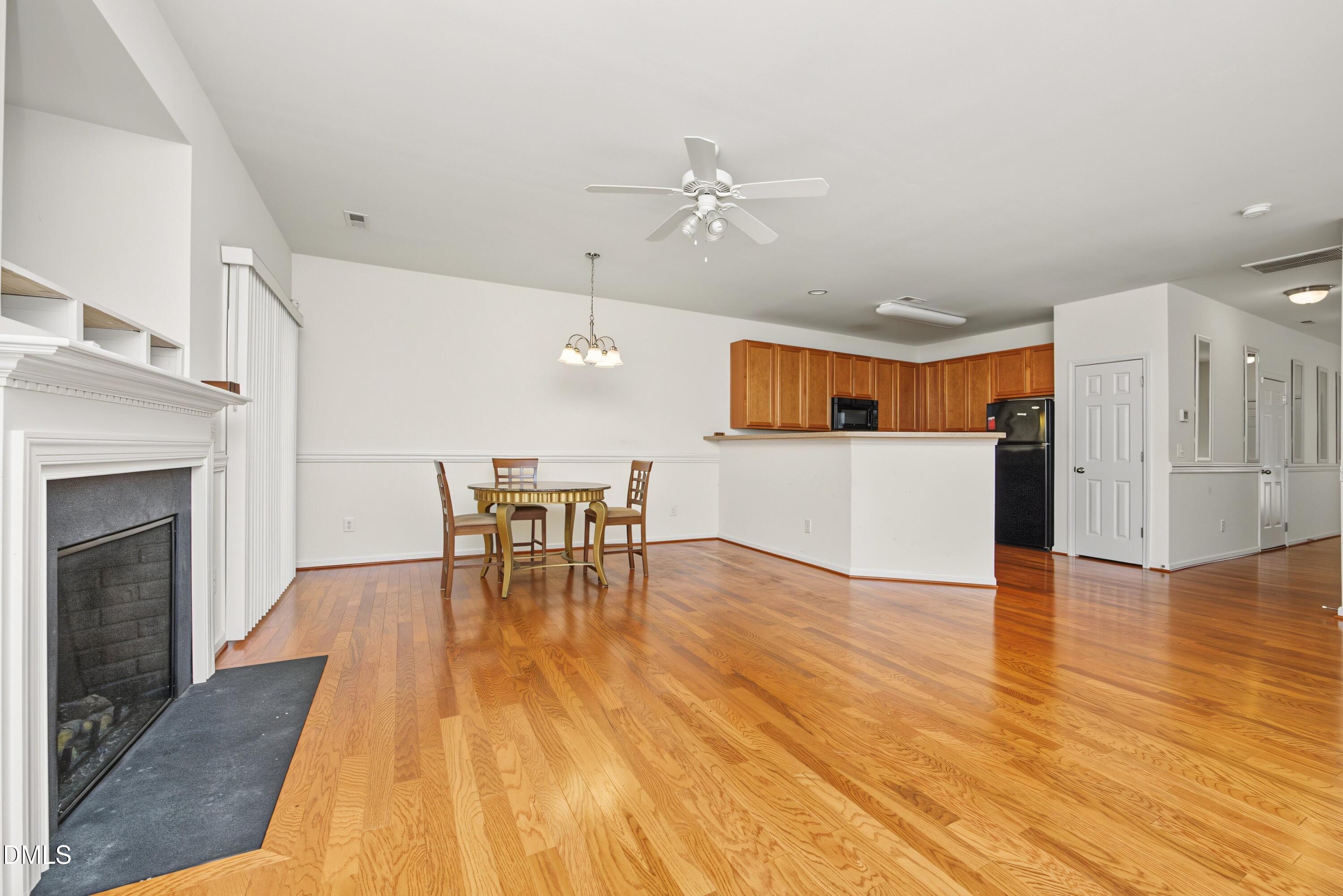 1331 Stone Manor Drive Raleigh, NC 27610 - Photo 8 of 32 08Living