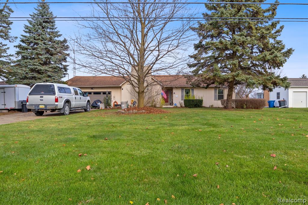 517 East Rolston Road Linden, MI 48451 - Photo 1 of 44
