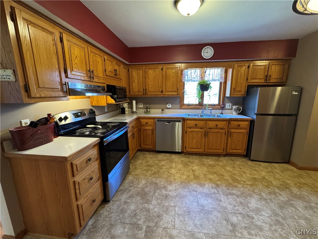 4903 Fox Road Verona, NY 13421 - Photo 14 of 30 Eat-in kitchen