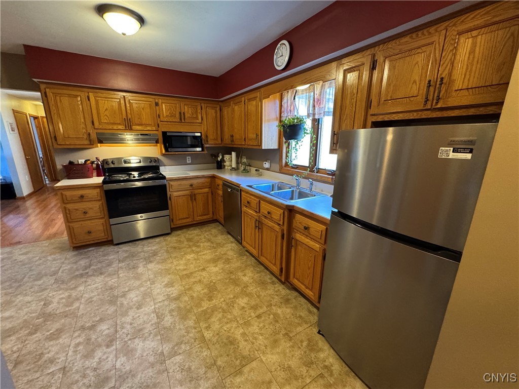 4903 Fox Road Verona, NY 13421 - Photo 15 of 30 All appliances are within 6 years old