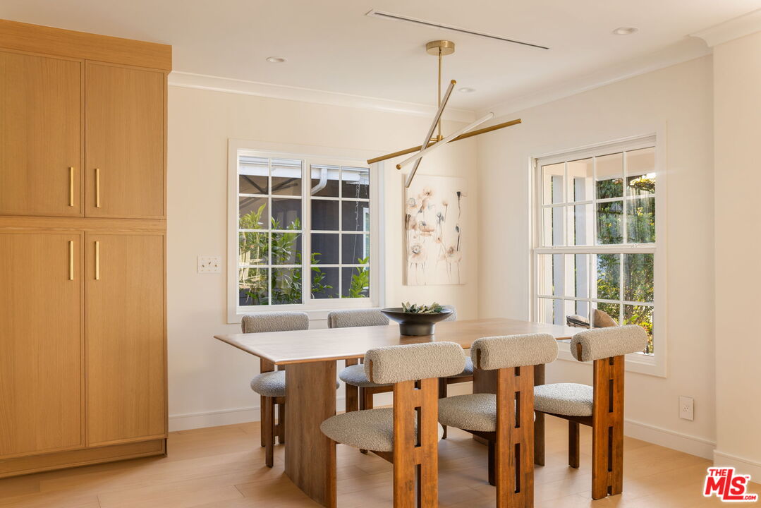 11516 Clarkson Road Los Angeles, CA 90064 - Photo 4 of 20