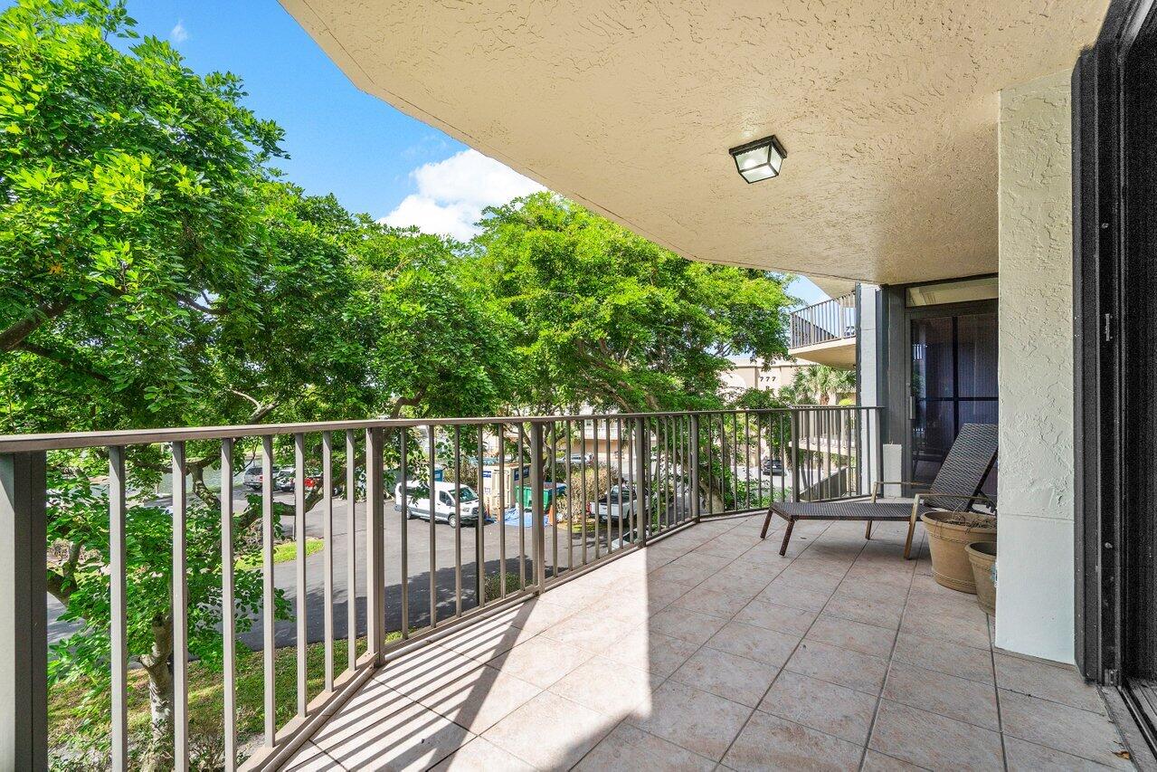 799 Jeffery Street, Unit 312 Boca Raton, FL 33487 - Photo 21 of 33 Balcony