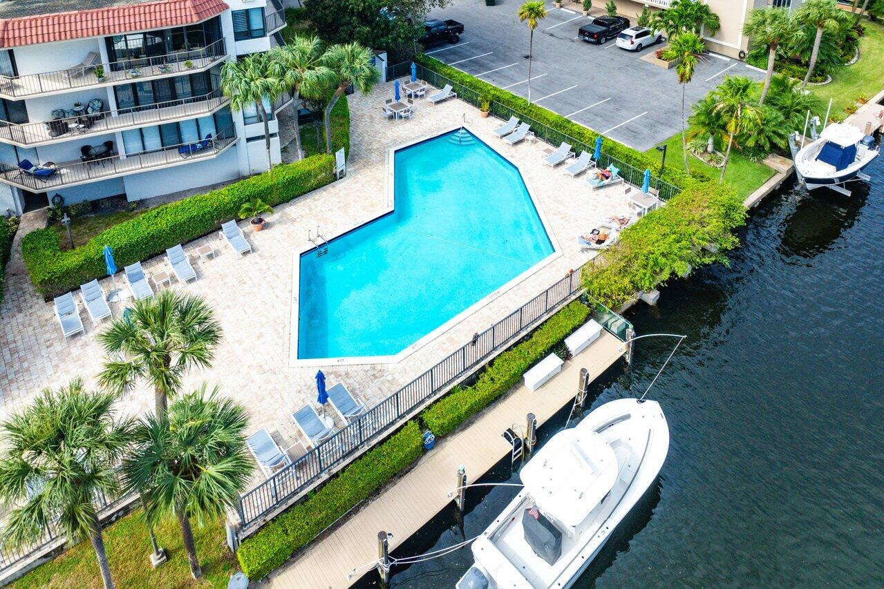 799 Jeffery Street, Unit 312 Boca Raton, FL 33487 - Photo 31 of 33 Pool 2