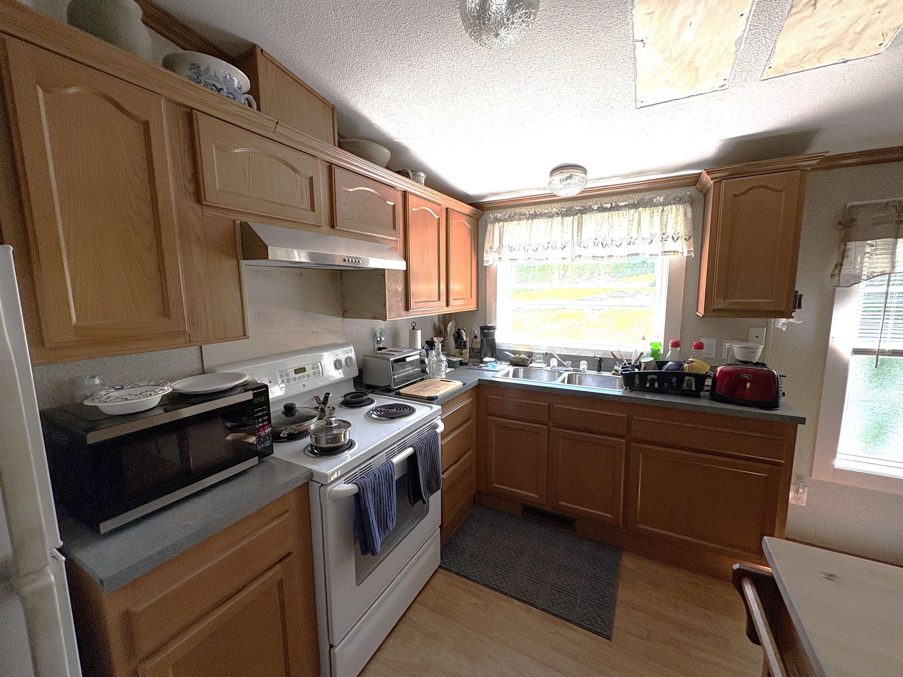 396 Rand Road Randolph, VT 05061 - Photo 4 of 28