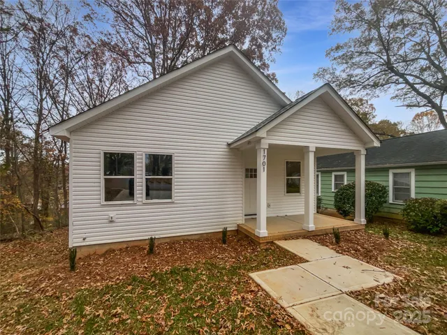 $218,000 | 1701 Fifth Street, Statesville, NC 28677