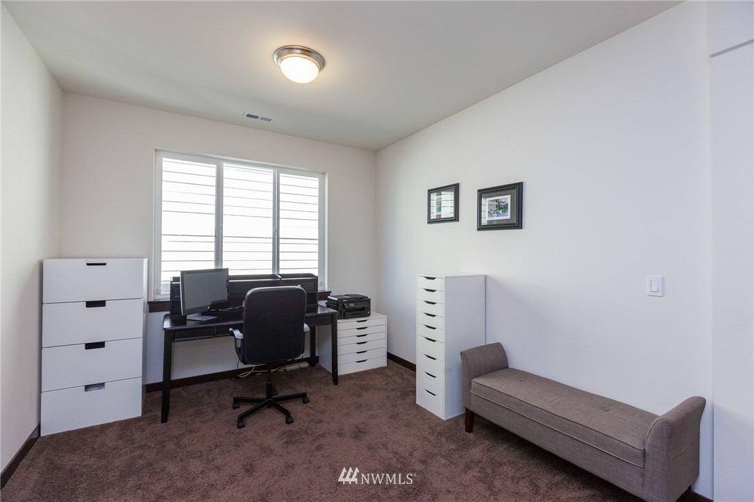 17913 3rd Avenue Southeast Bothell, WA 98012 - Photo 12 of 25