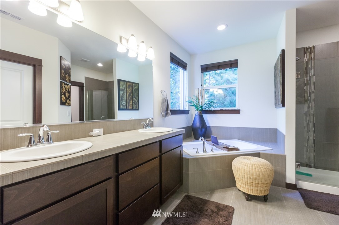 17913 3rd Avenue Southeast Bothell, WA 98012 - Photo 16 of 25