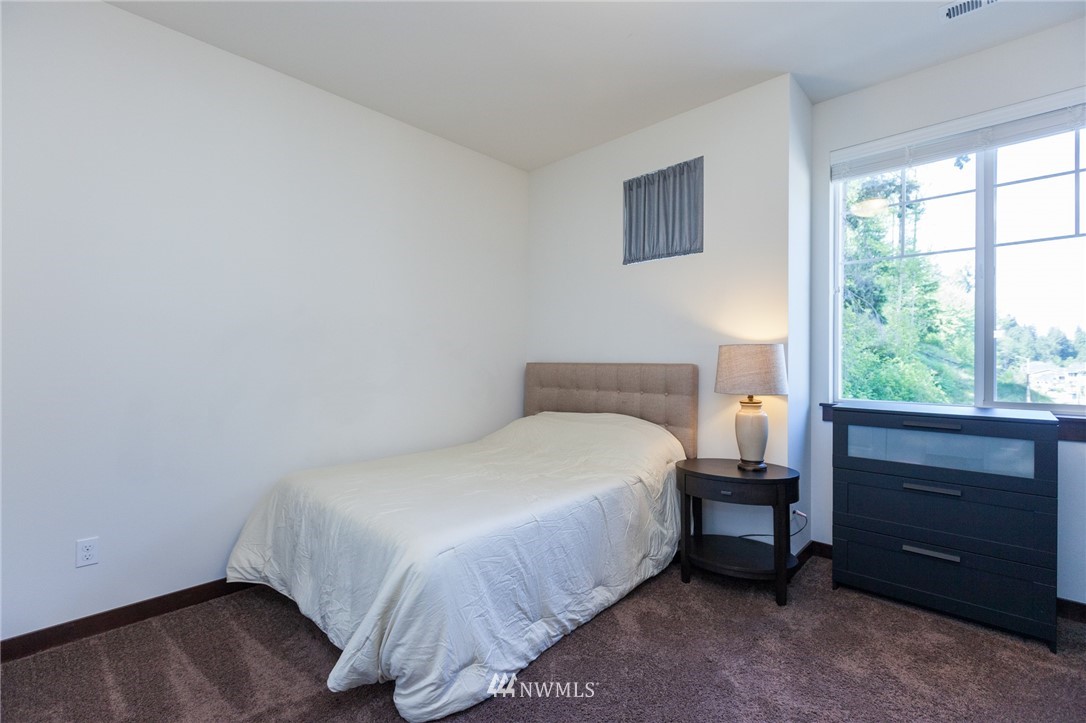 17913 3rd Avenue Southeast Bothell, WA 98012 - Photo 18 of 25