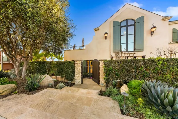 $25,000 | 730 Stratford Court, Del Mar, CA 92014