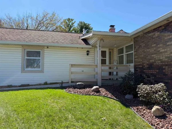 $190,000 | 401 Butts Avenue, Unit 1D, Tomah, WI 54660