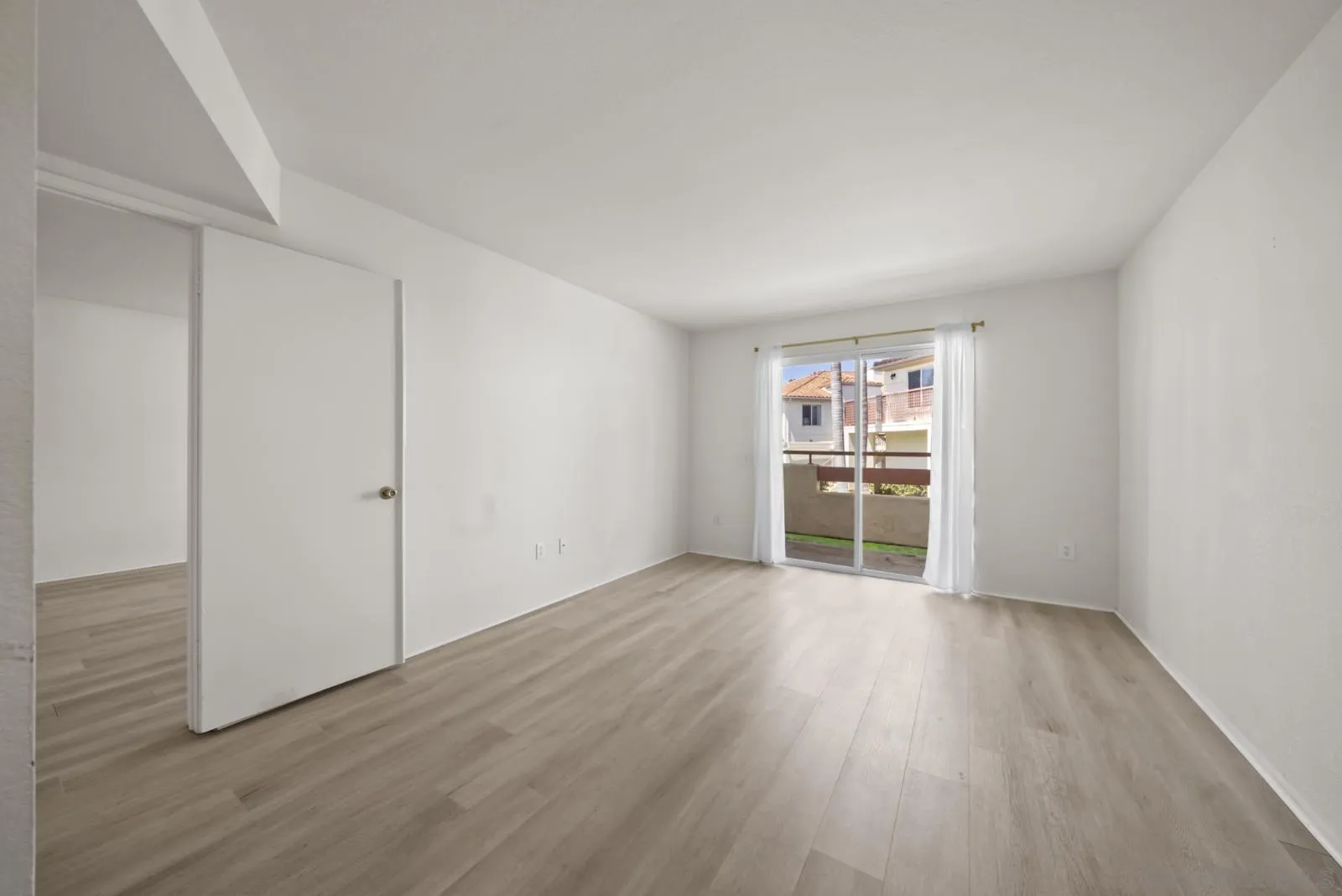 440 Ribbon Beach Way, Unit 270 Oceanside, CA 92058 - Photo 17 of 33 Gallery Image 17