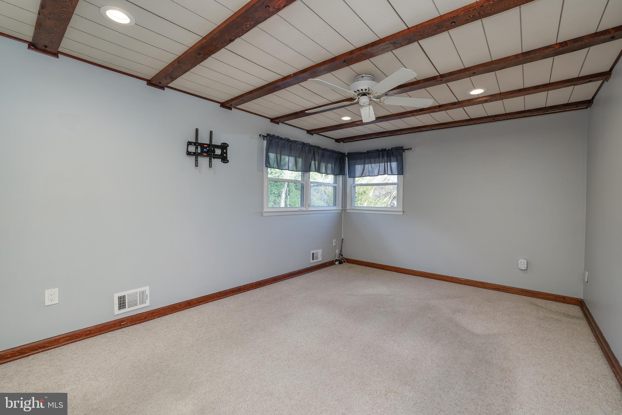 6 Van Gogh Court Ewing, NJ 08618 - Photo 9 of 25 a view of an empty room