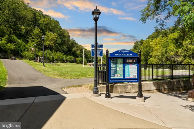 $216,000 | 12650 Dara Drive, Unit T2, Woodbridge, VA 22192