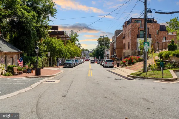 a car parked in front of a building