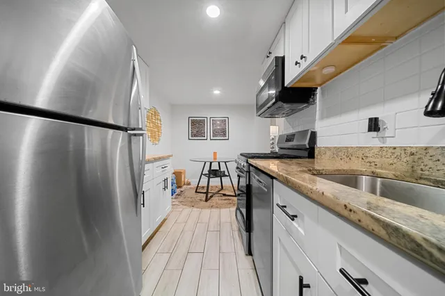 $216,000 | 12650 Dara Drive, Unit T2, Woodbridge, VA 22192