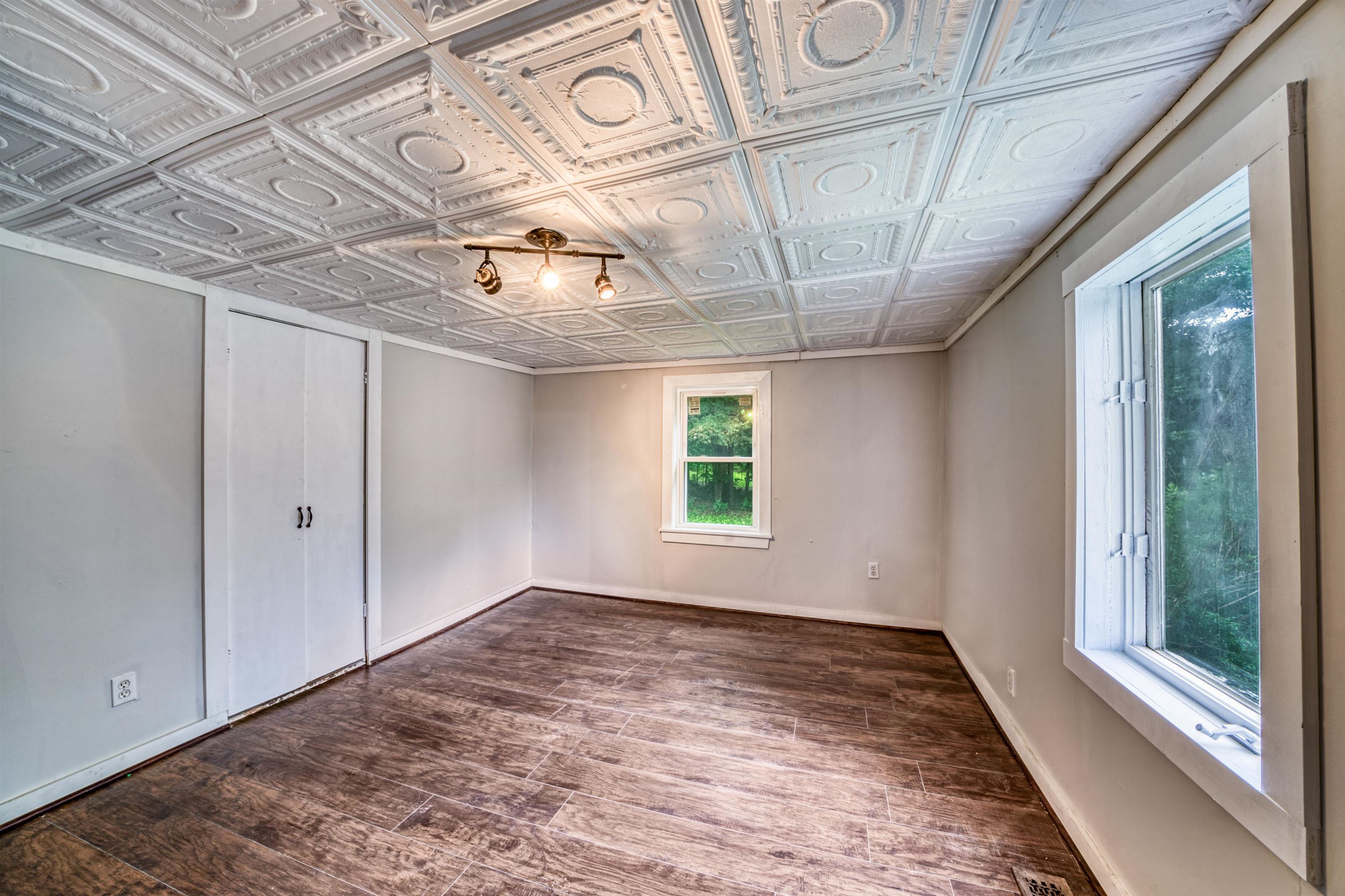 41 Nutting Road Sunapee, NH 03782 - Photo 7 of 28 Gallery Image 7