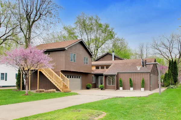 $488,500 | 9831 Erie Street, Highland, IN 46322