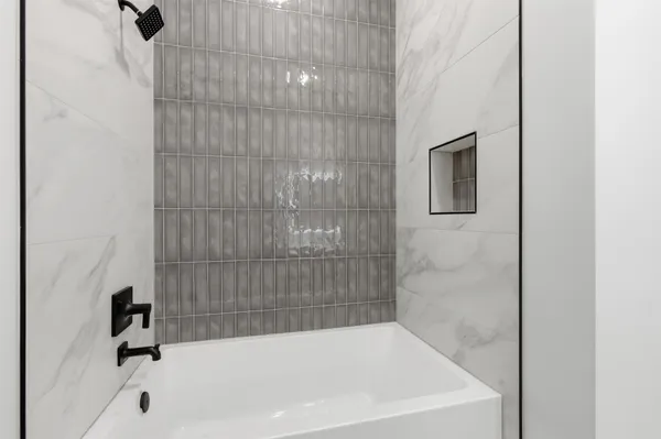 $885,000 | 5013 Rob-Scott Street, Austin, TX 78721