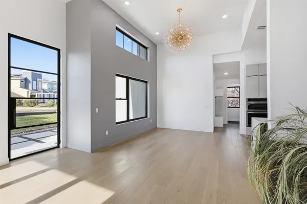 $885,000 | 5013 Rob-Scott Street, Austin, TX 78721