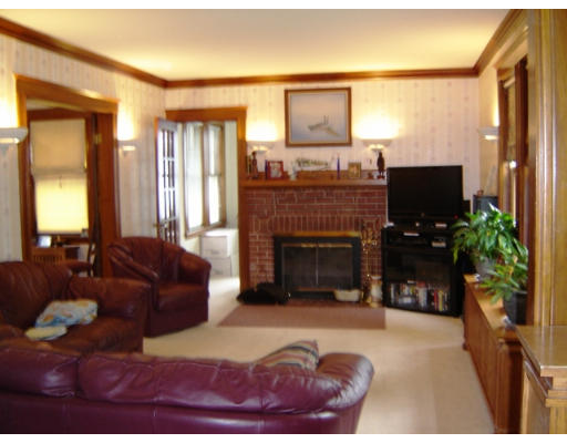 7 Melbourne Road Milton, MA 02186 - Photo 2 of 7 Gallery Image 2