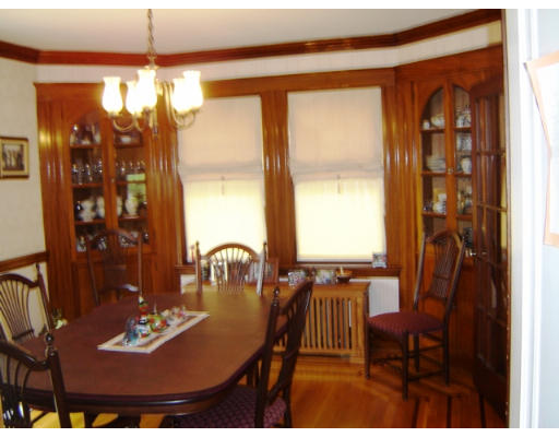 7 Melbourne Road Milton, MA 02186 - Photo 3 of 7 Gallery Image 3