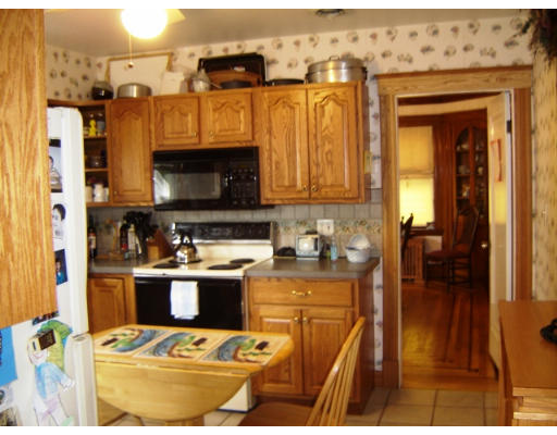 7 Melbourne Road Milton, MA 02186 - Photo 4 of 7 Gallery Image 4