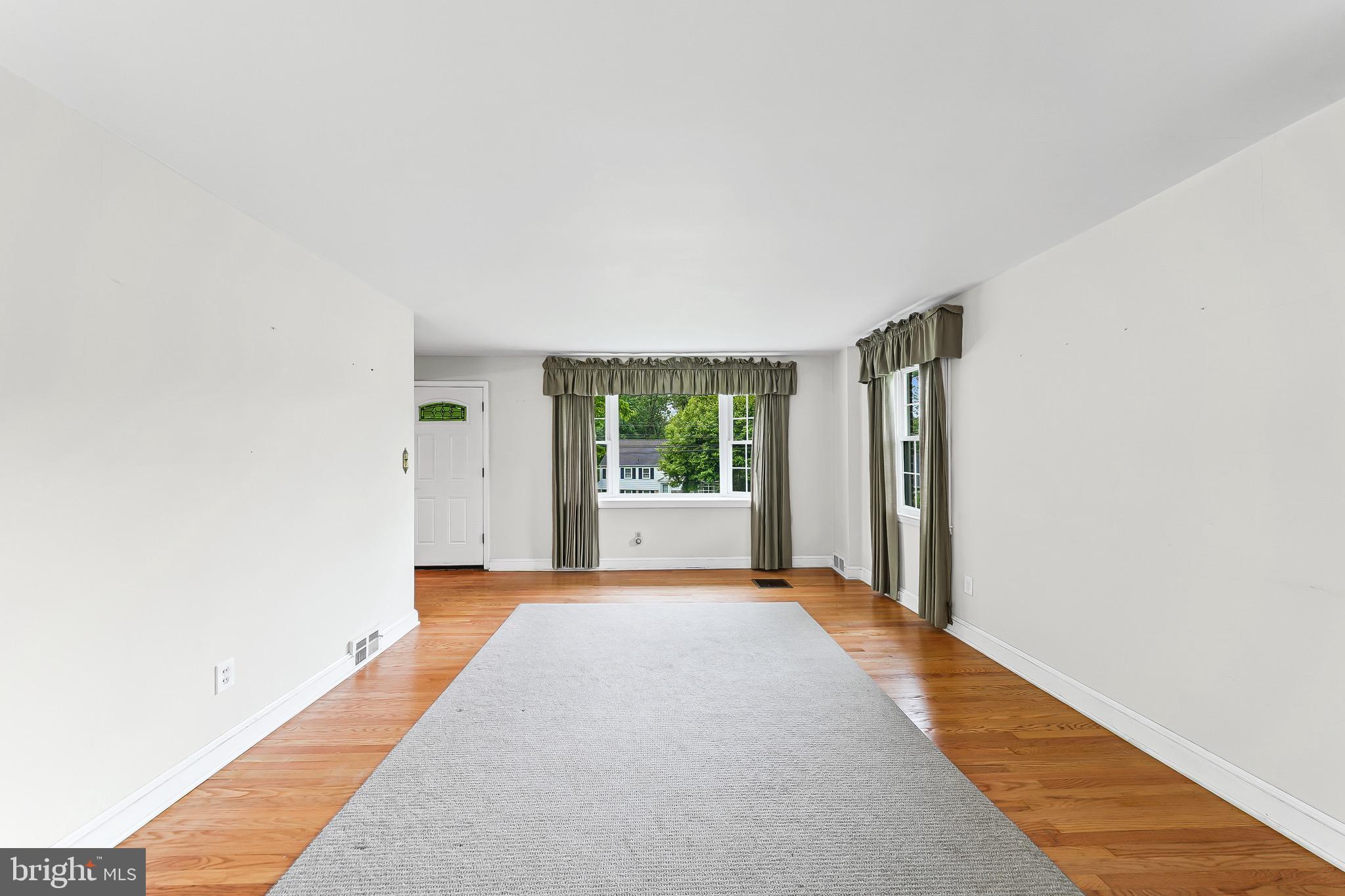 205 Plush Mill Road Wallingford, PA 19086 - Photo 10 of 40