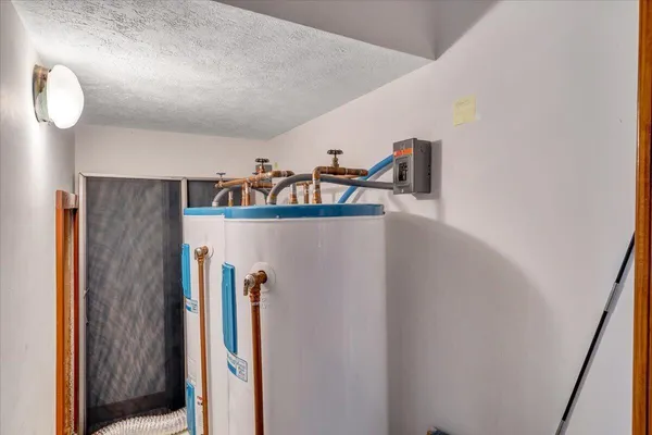 $1,500,000 | 312 Spring Drive, Huddleston, VA 24104