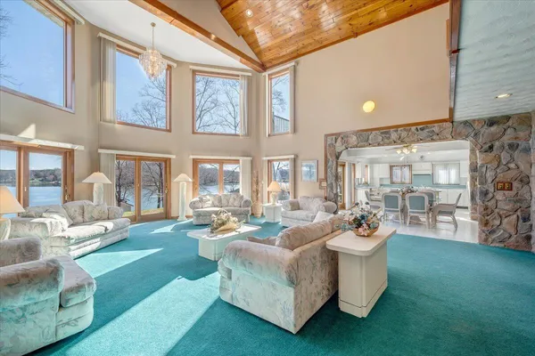 $1,500,000 | 312 Spring Drive, Huddleston, VA 24104