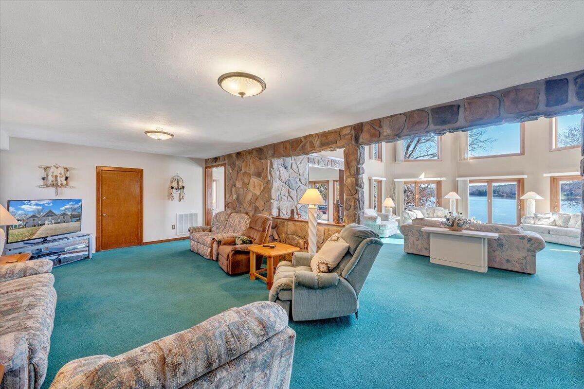 312 Spring Drive Huddleston, VA 24104 - Photo 15 of 103 047-MIB04270