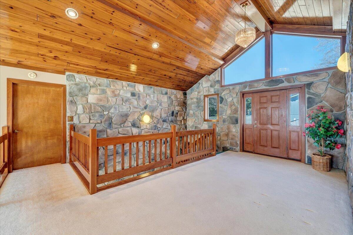 312 Spring Drive Huddleston, VA 24104 - Photo 18 of 103 011-MIB04162