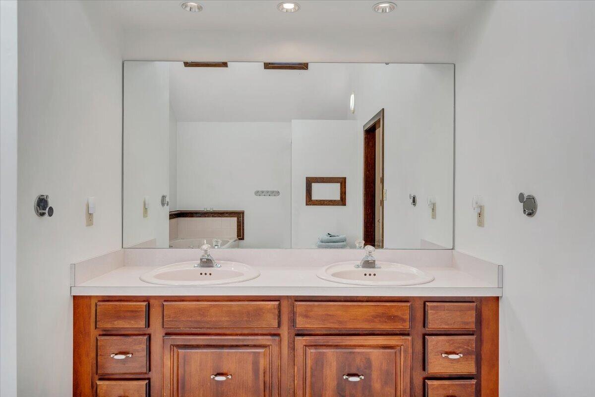 312 Spring Drive Huddleston, VA 24104 - Photo 31 of 103 024-MIB04201