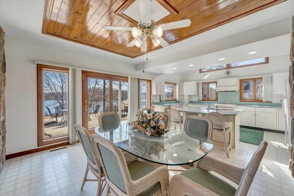 $1,500,000 | 312 Spring Drive, Huddleston, VA 24104