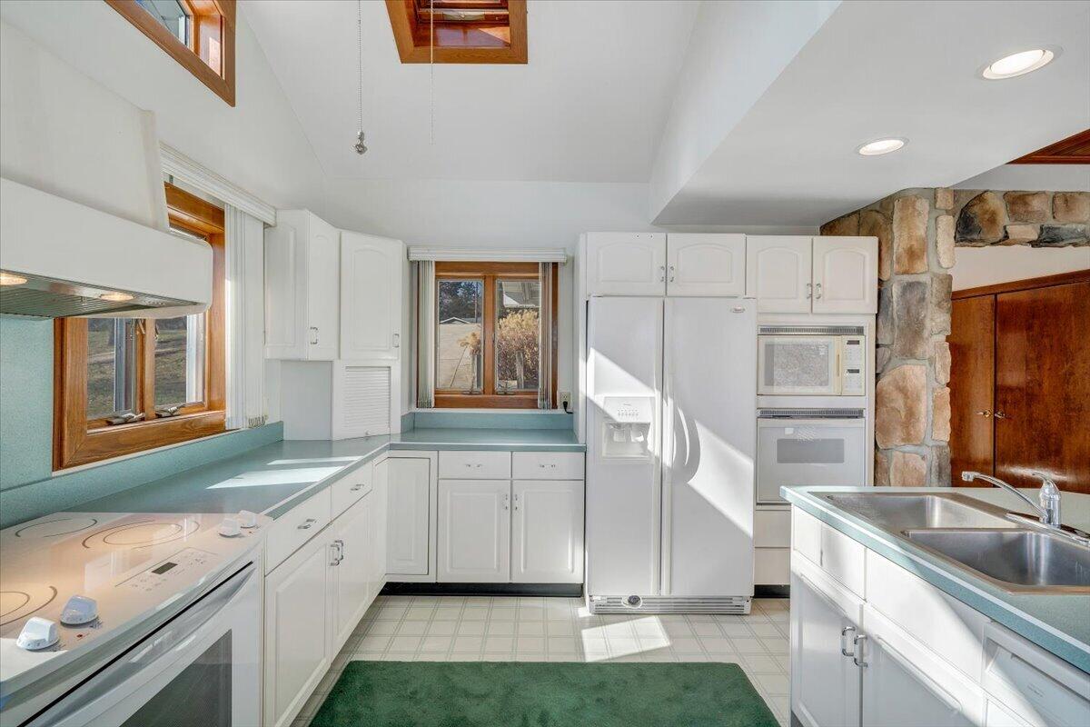 312 Spring Drive Huddleston, VA 24104 - Photo 49 of 103 054-MIB04309