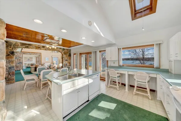 $1,500,000 | 312 Spring Drive, Huddleston, VA 24104