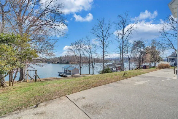 $1,500,000 | 312 Spring Drive, Huddleston, VA 24104