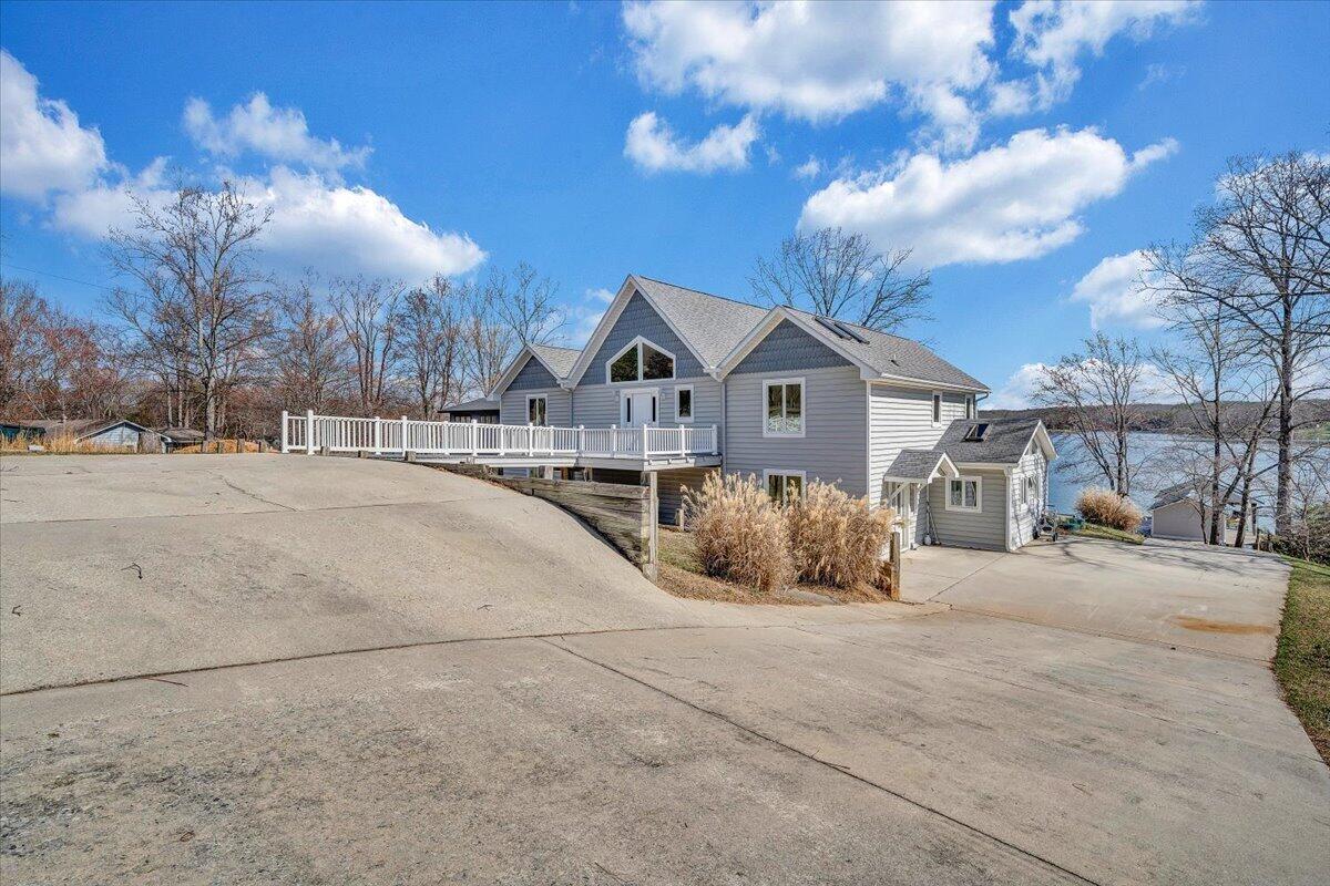 312 Spring Drive Huddleston, VA 24104 - Photo 70 of 103 081-MIB04384