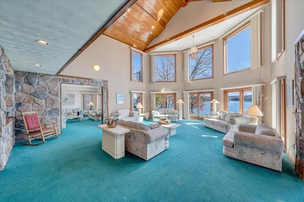 $1,500,000 | 312 Spring Drive, Huddleston, VA 24104