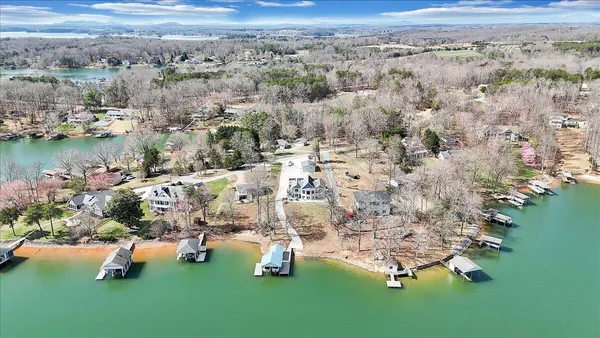 $1,500,000 | 312 Spring Drive, Huddleston, VA 24104