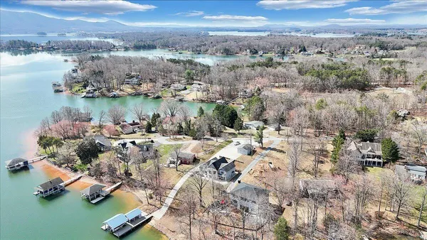 $1,500,000 | 312 Spring Drive, Huddleston, VA 24104