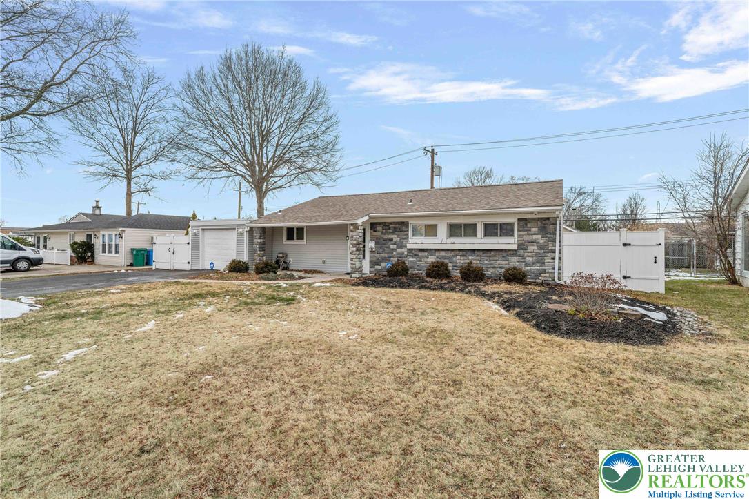 137 Idlewild Road Levittown, PA 19057 - Photo 3 of 36