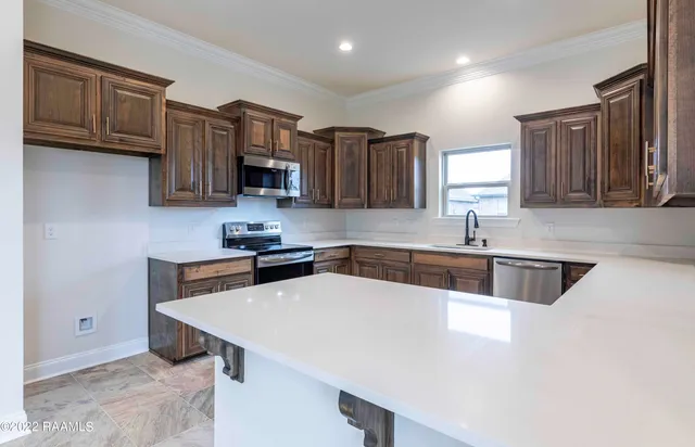 $2,400 | 311 Finnegan Way, Youngsville, LA 70592