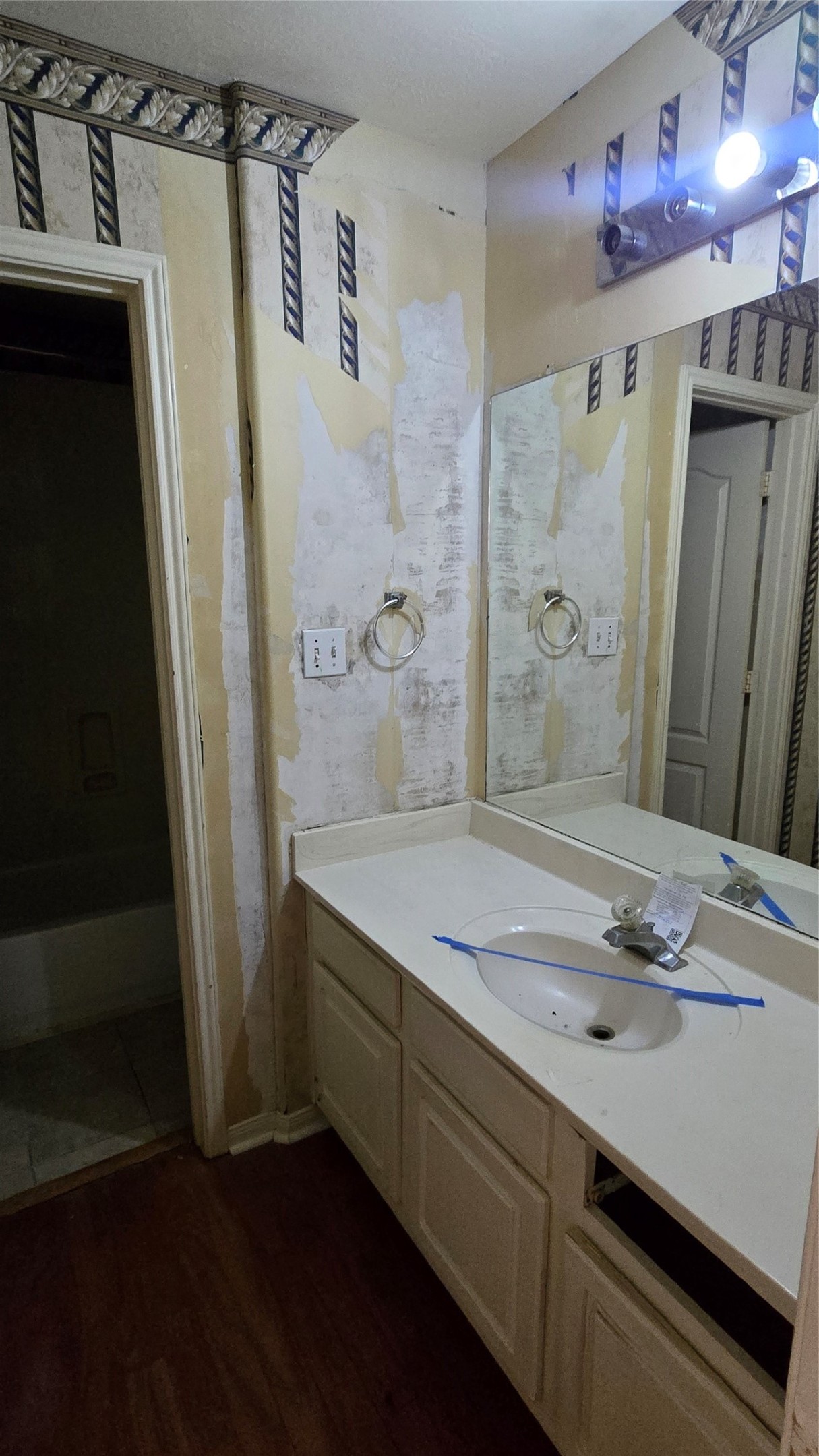 131 Annes Way Stafford, TX 77477 - Photo 18 of 25 a bathroom with a sink and a mirror