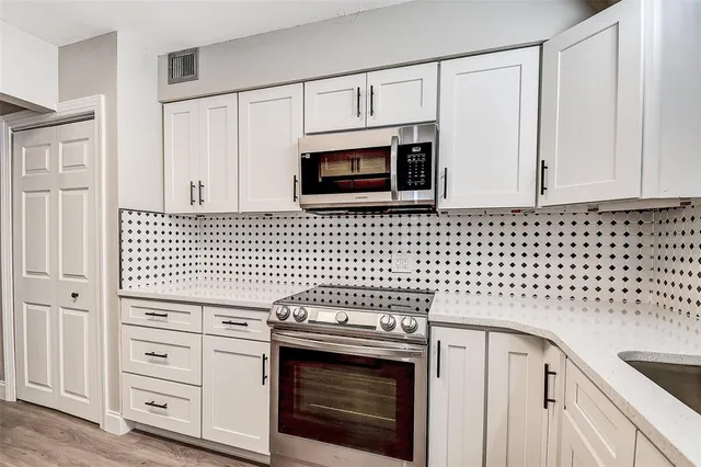 $550,000 | 4841 Lazy Lane, St. Petersburg, FL 33708