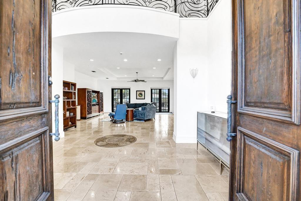 2340 Northeast 47th Street Lighthouse Point, FL 33064 - Photo 11 of 100 Photo 11