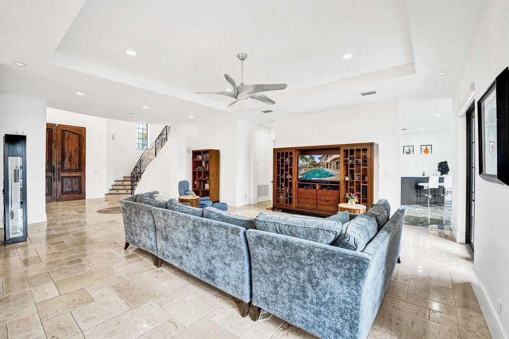 2340 Northeast 47th Street Lighthouse Point, FL 33064 - Photo 17 of 100 Photo 17