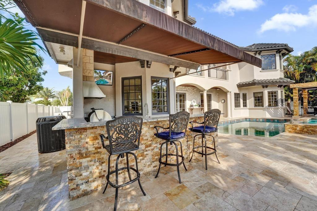 2340 Northeast 47th Street Lighthouse Point, FL 33064 - Photo 4 of 100 Photo 4